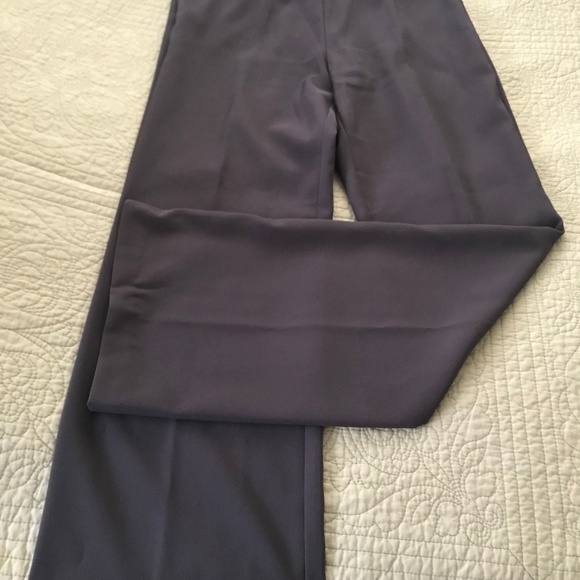 Breaking loose two piece women's suit - Picture 3 of 4